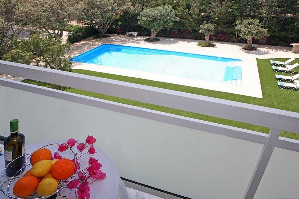 Corina Suites And Apartments Lemesós Eksteriør bilde